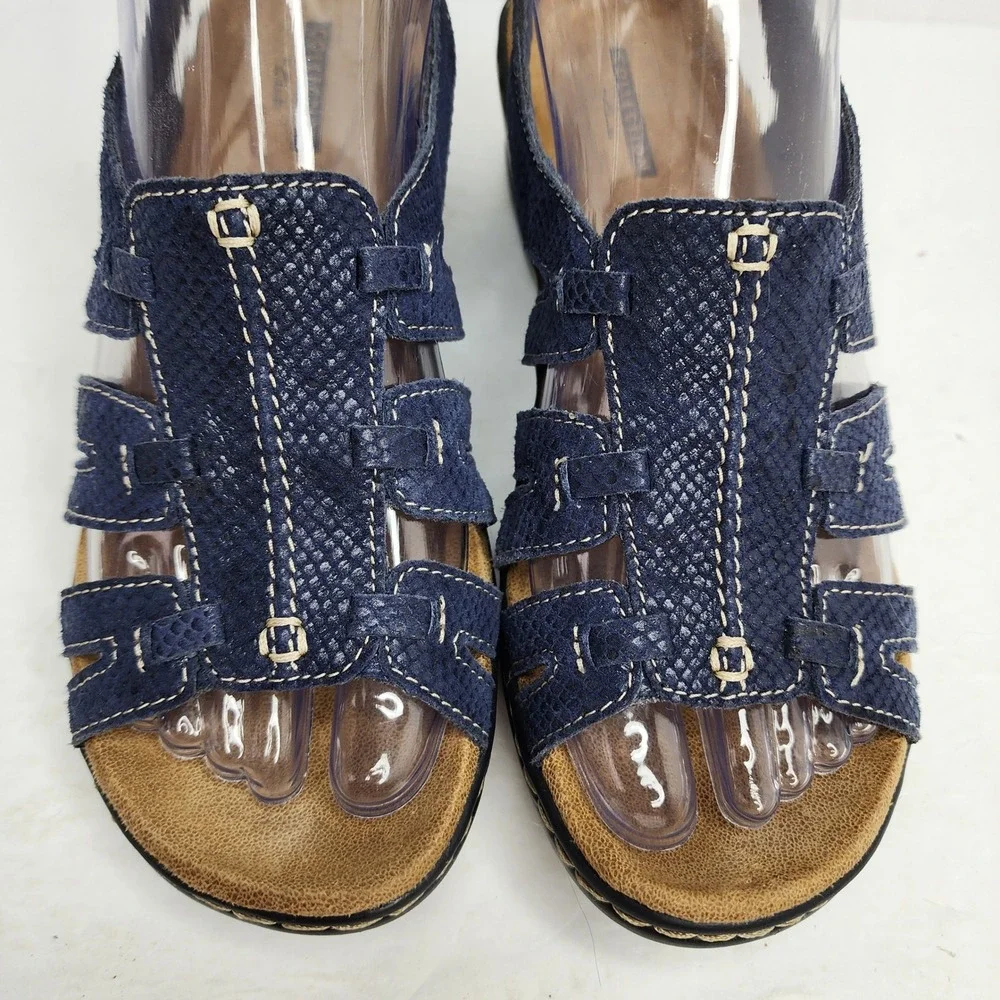 Clarks Collection Wedge Sandals Womens 6.5 Navy Blue Snakeskin Strappy Slingback